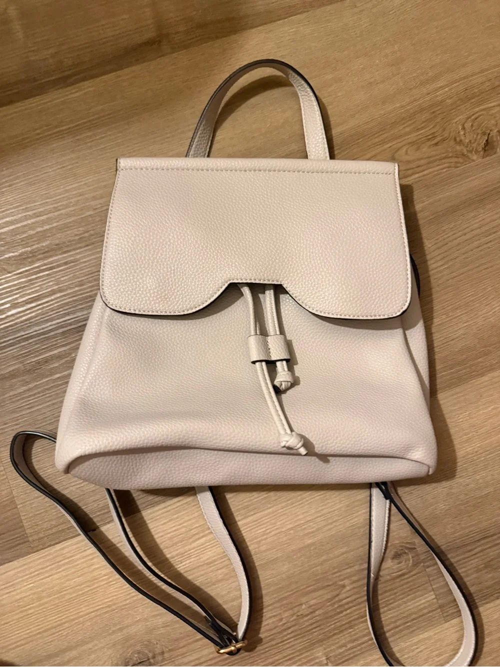 Women’s Cream Leather Backpack Handbag
